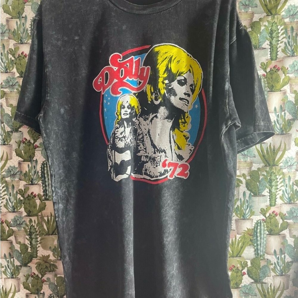 DOLLY PARTON VINTAGE ACID WASH T SHIRT